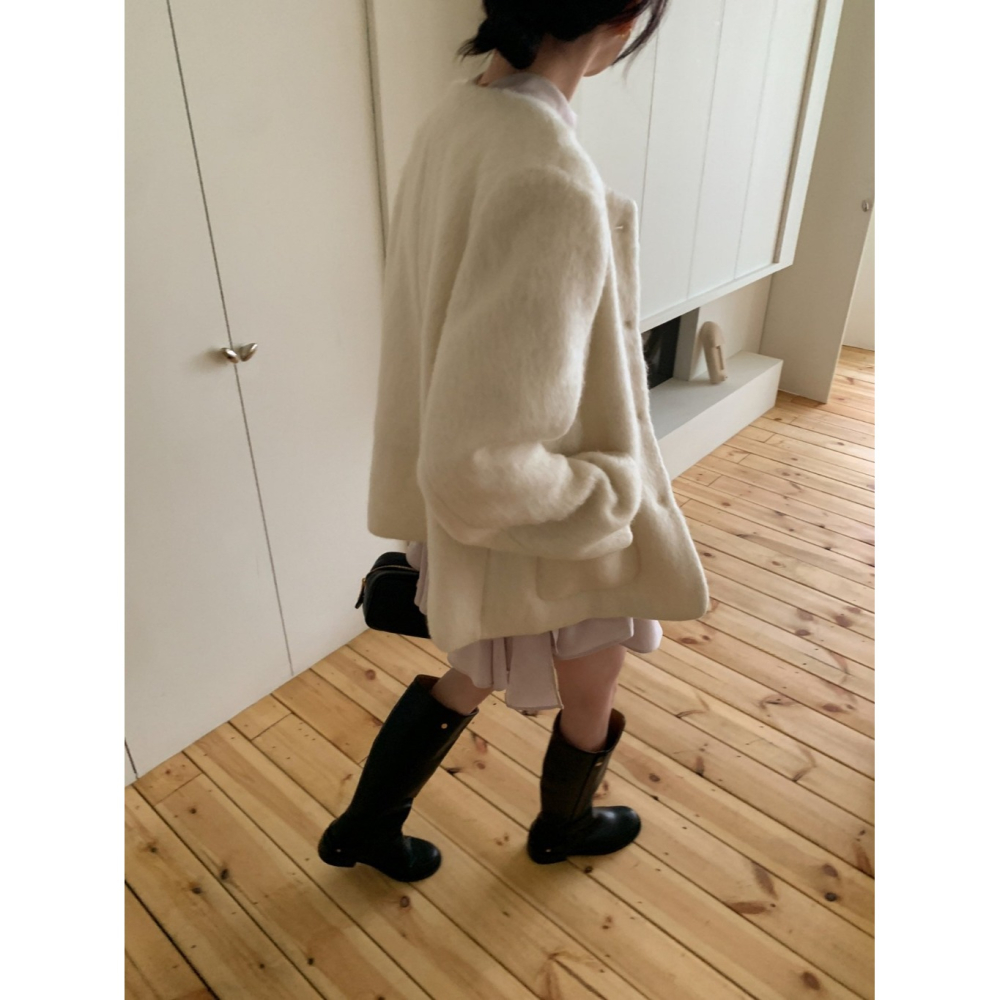 韓國女裝 Ouir 歐膩溫柔小姐姐風無領羊毛保暖外套-細節圖2