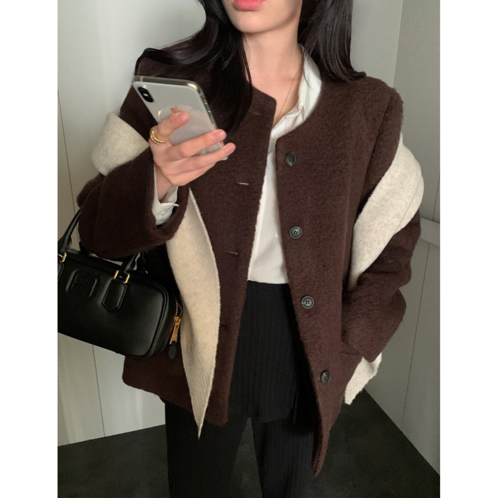 韓國女裝 Ouir 歐膩溫柔小姐姐風無領羊毛保暖外套-細節圖4