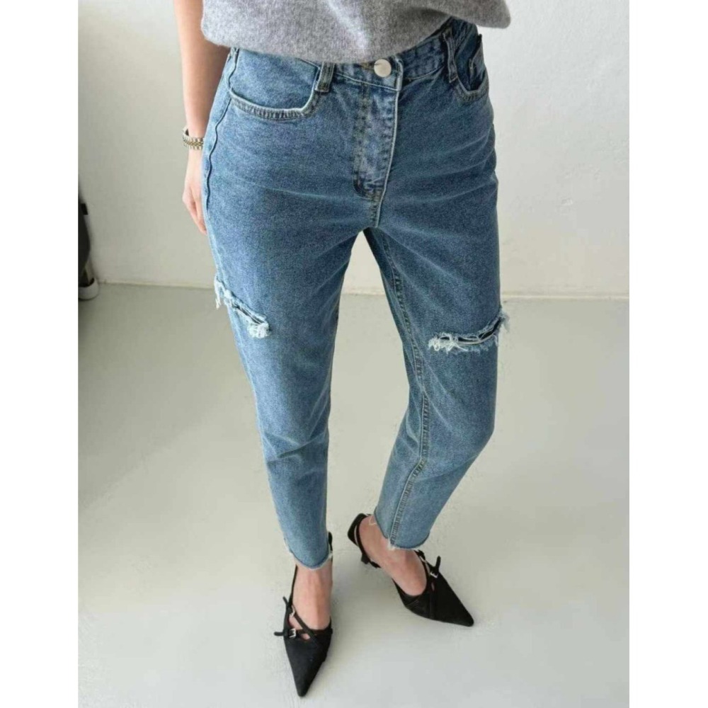 正韓女裝  Labor 超顯瘦線條的割破日常牛仔褲-細節圖4