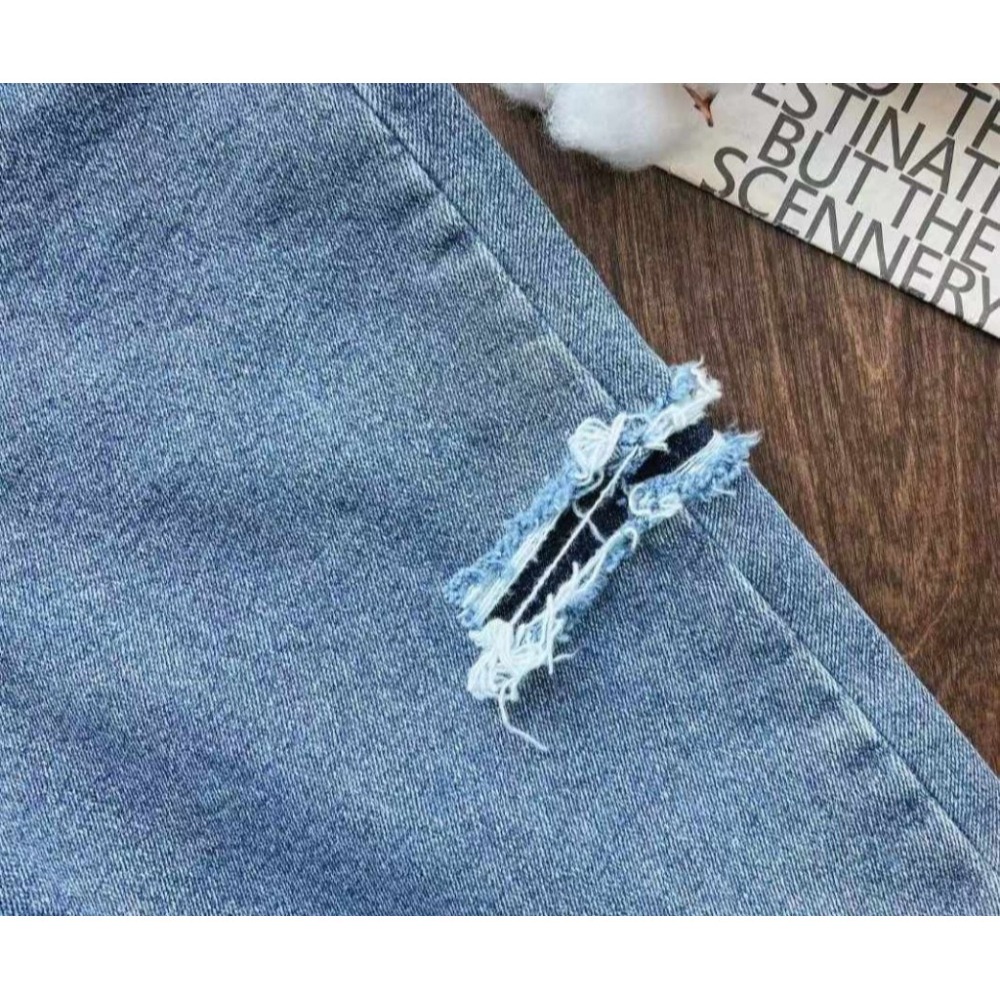 正韓女裝  Labor 超顯瘦線條的割破日常牛仔褲-細節圖5