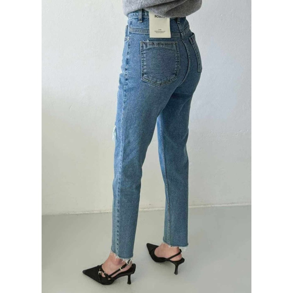 正韓女裝  Labor 超顯瘦線條的割破日常牛仔褲-細節圖6