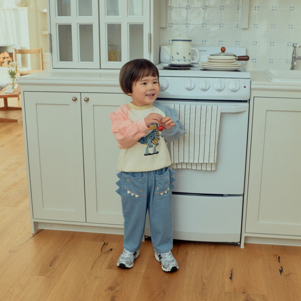 正韓童裝  1st blue 恐龍大口袋牛仔褲-細節圖4