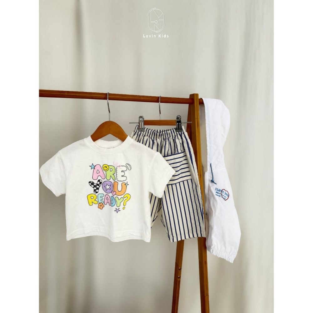 正韓童裝 Lovin 準備好了嗎彩色字母短T-細節圖10