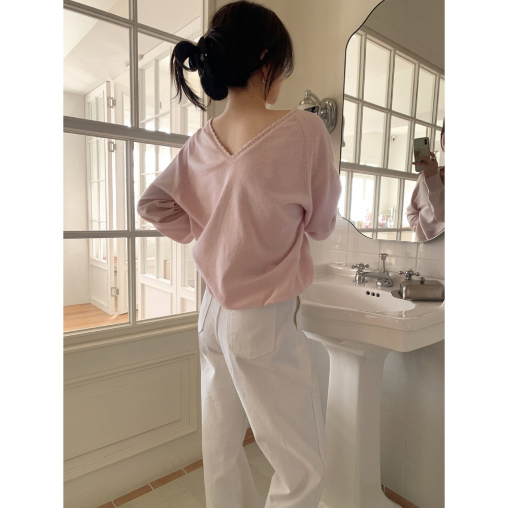 韓國女裝 Ouir 柔嫩領邊織紋雙v上衣-細節圖3