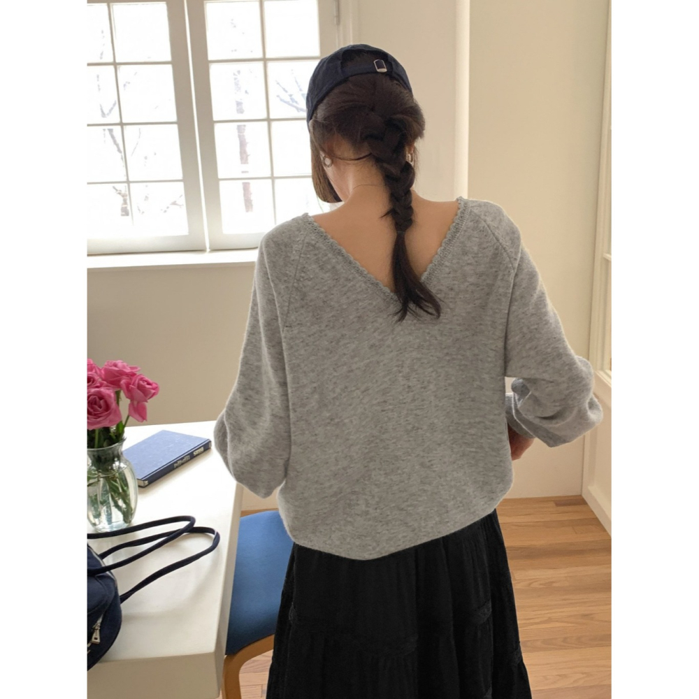 韓國女裝 Ouir 柔嫩領邊織紋雙v上衣-細節圖7