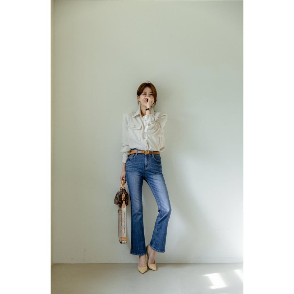 韓國女裝 96Place 經典顯瘦靴型微喇叭彈性牛仔長褲-細節圖6