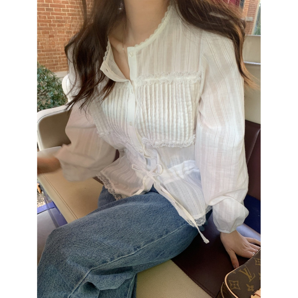 韓國女裝 Ouir 蕾絲壓摺襯衫-細節圖7