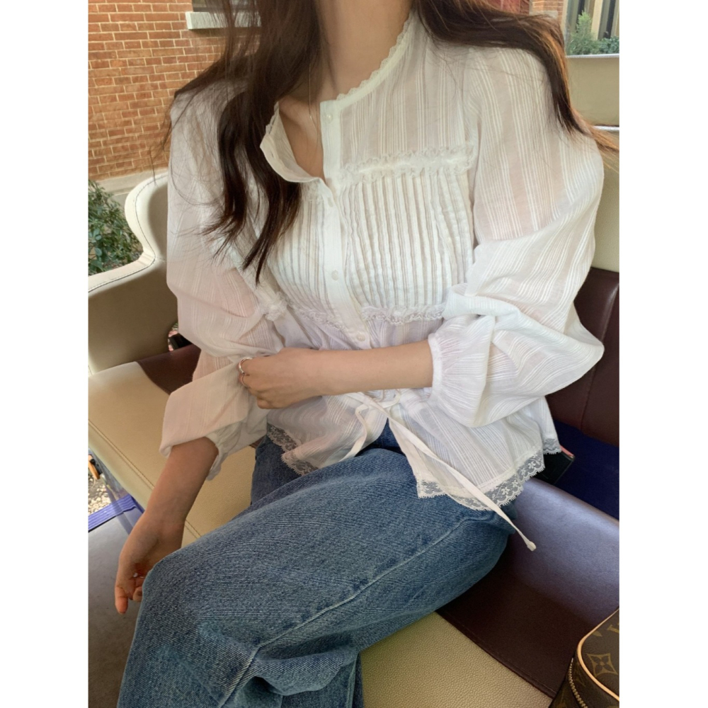 韓國女裝 Ouir 蕾絲壓摺襯衫-細節圖8