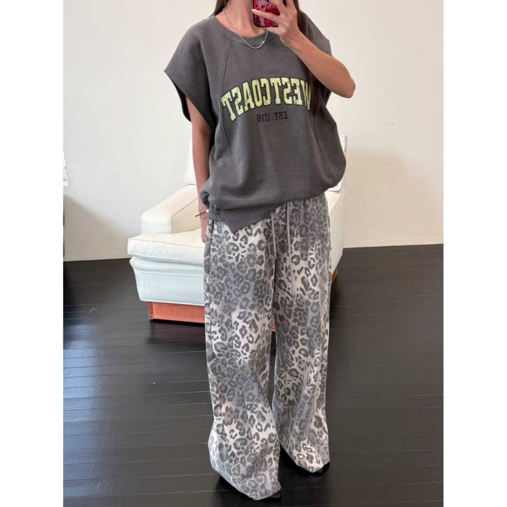 韓國女裝 Blackfriday 黑五美式落肩洗舊感上衣-細節圖3