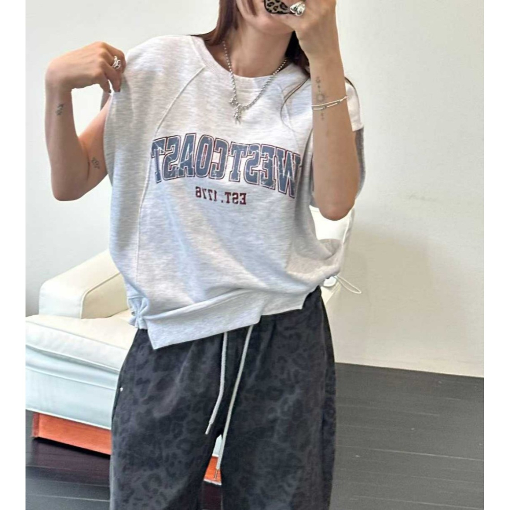 韓國女裝 Blackfriday 黑五美式落肩洗舊感上衣-細節圖6