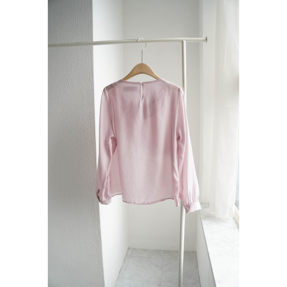 韓國女裝 Adorable 浪漫飄逸荷葉邊領雪紡上衣-細節圖3