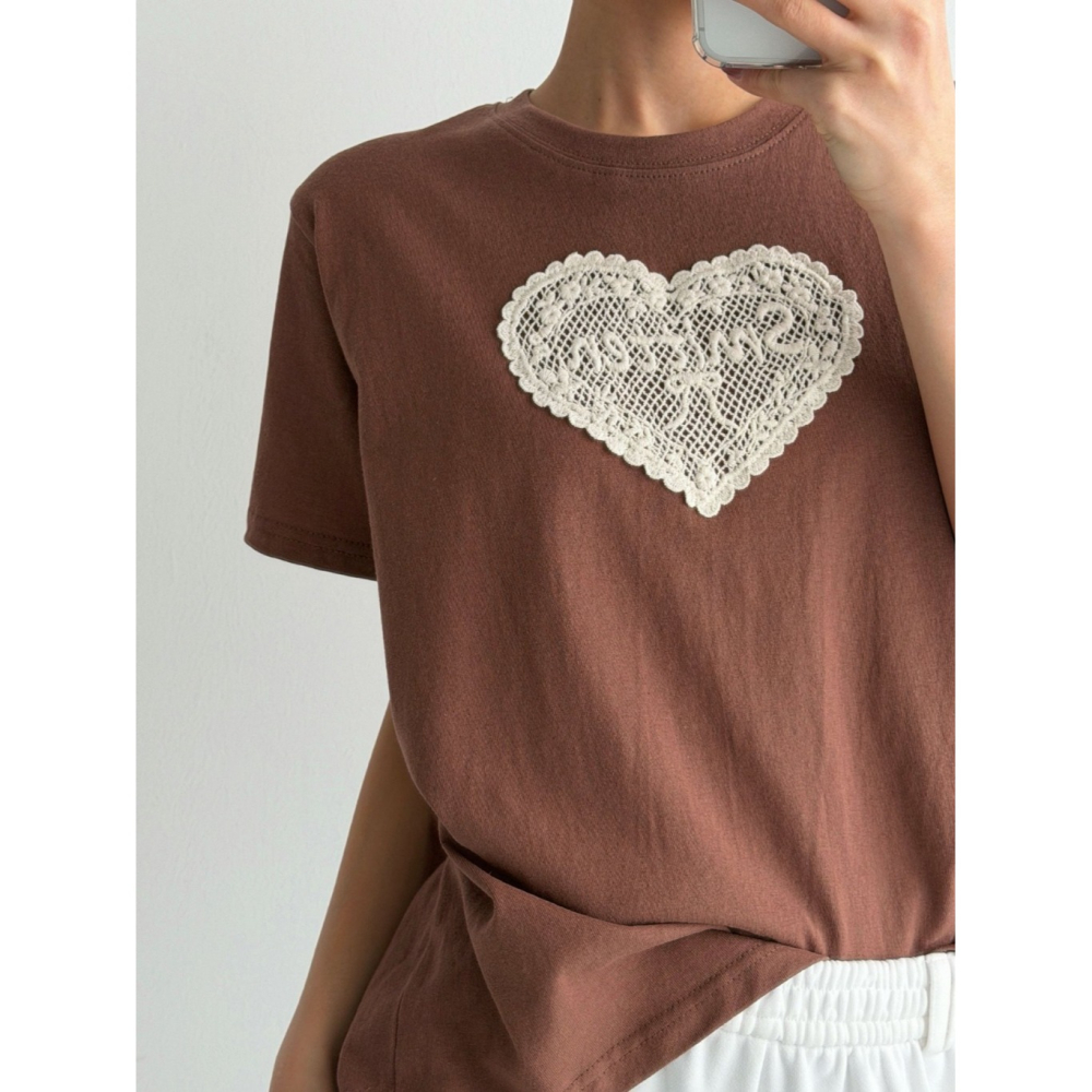 韓國女裝 蕾絲愛心圖騰上衣-細節圖7
