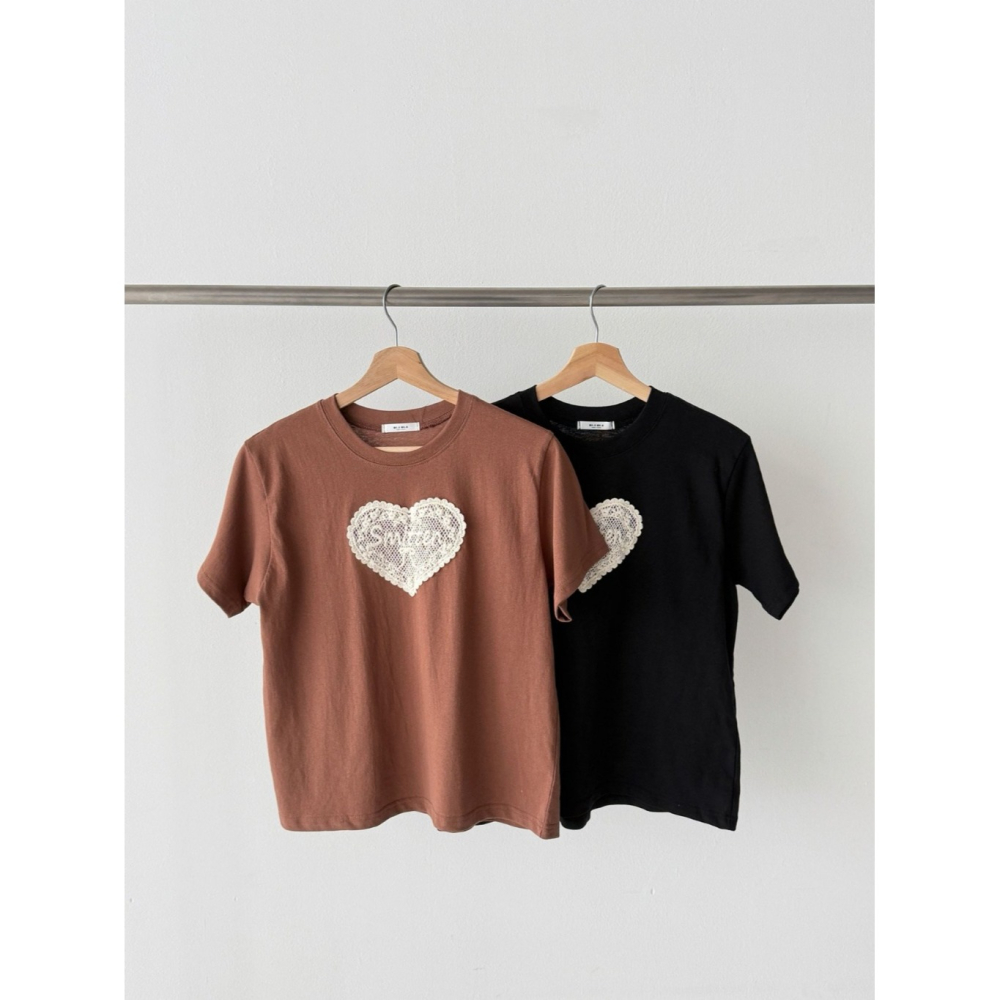 韓國女裝 蕾絲愛心圖騰上衣-細節圖10