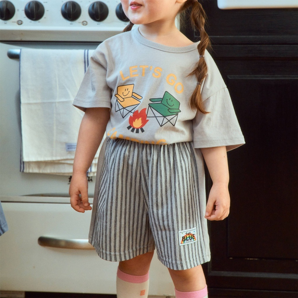 正韓童裝  1stblue  素色直條紋拼接五分短褲-細節圖3