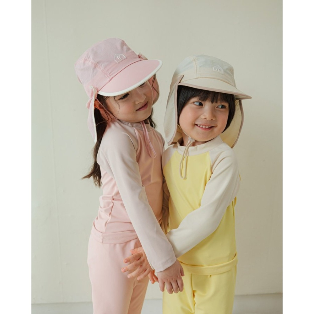 正韓童裝 here I am 拼接色泳衣套裝 防紫外線長袖泳衣泳褲-細節圖11