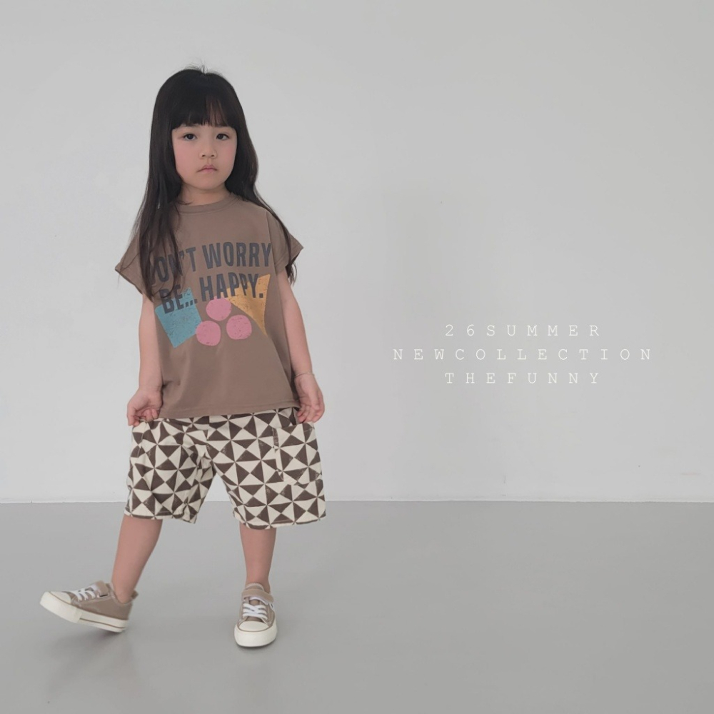 正韓童裝 thefunny 幾何口袋五分短褲-細節圖5