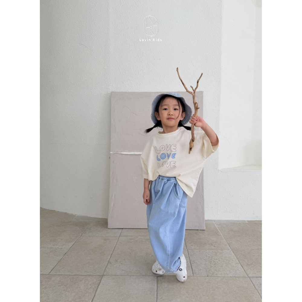 正韓童裝 Lovin 清新感LoVe字母T恤-細節圖4