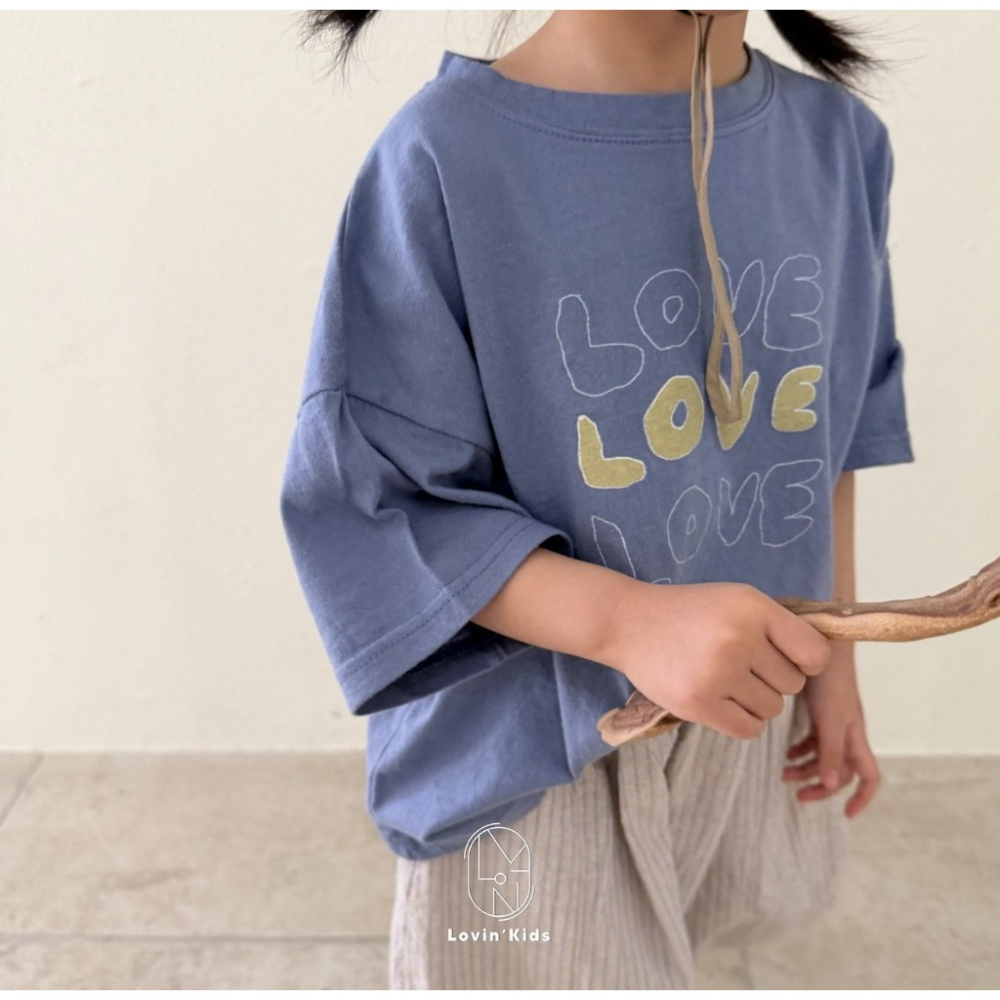 正韓童裝 Lovin 清新感LoVe字母T恤-細節圖5