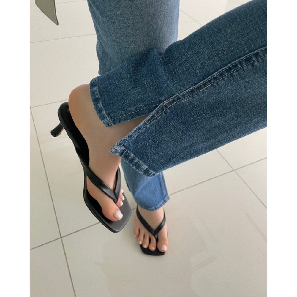 韓國女裝 Howluk 清涼修身直筒開叉牛仔褲-細節圖7