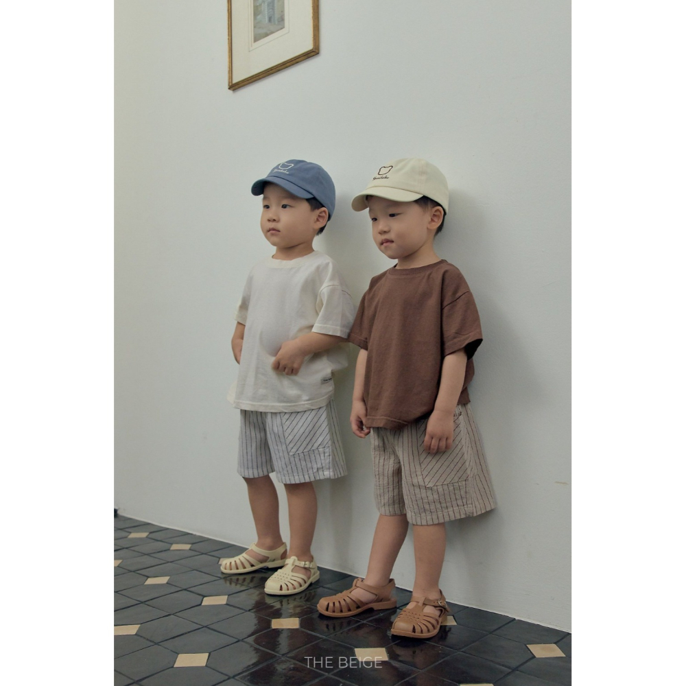 正韓童裝 Thebeige 大地色系直紋理短褲-細節圖5