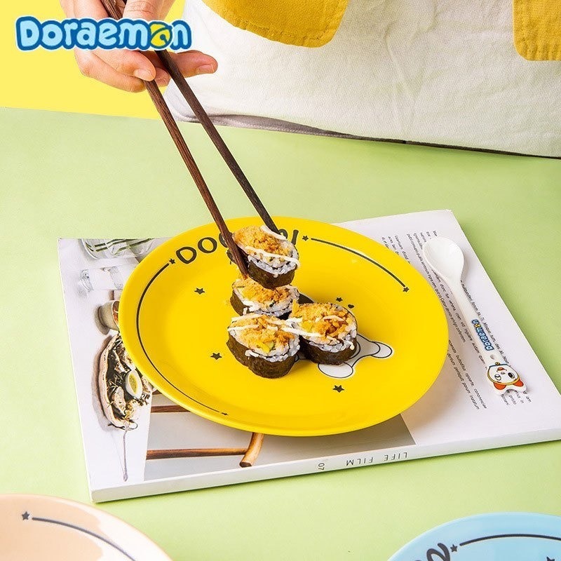 【樂融融】正版現貨 哆啦A夢 卡通盤 高顏值 盤子 點心盤 水果盤 餐盤 禮物 可微波 小叮噹 哆啦a夢 陶瓷-細節圖3