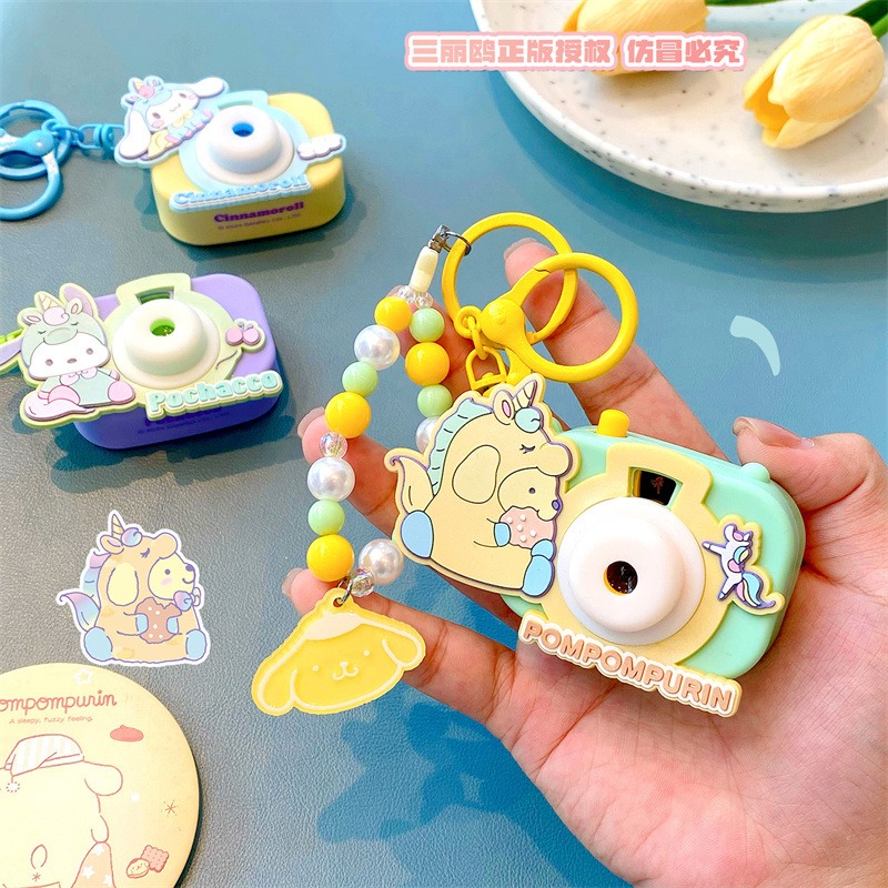 【冉紅】正版 三麗鷗 家族独角兽相機系列掛件 卡通公仔发光掛件 创意包鑰匙扣 吊飾 送禮-細節圖4