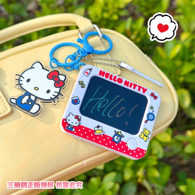 【冉紅】正版 HelloKitty 三麗鷗 涂鸦板系列 书包掛件 可爱包包鑰匙扣公仔 吊飾 送禮-細節圖4