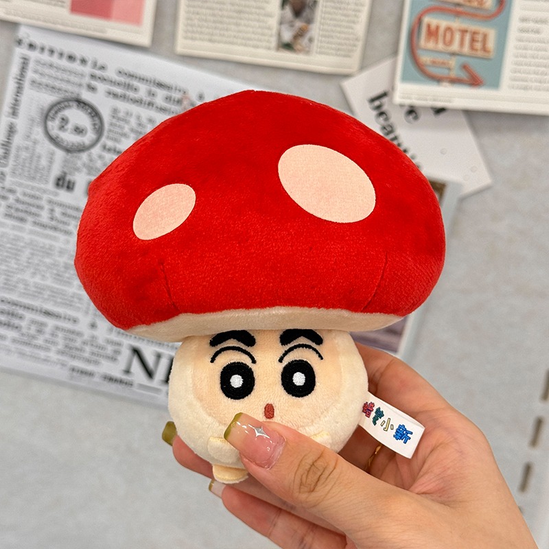 【漫貓】正版 蠟筆小新 红蘑菇毛絨掛件 可爱公仔玩偶包包掛件 卡通創意掛飾 吊飾 送禮-規格圖5