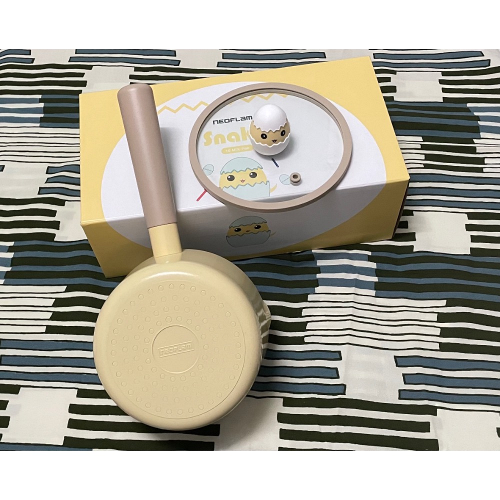 NEOFLAM 小蛇系列鑄造鍋具兩件組-單柄湯鍋+玻璃蓋16公分(IH爐可用鍋/非鐵氟龍不沾塗層)-細節圖7