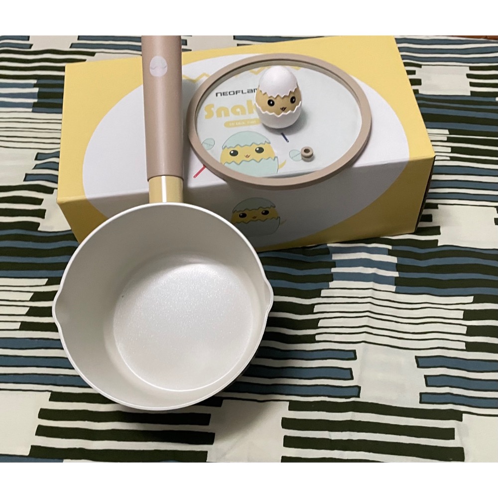 NEOFLAM 小蛇系列鑄造鍋具兩件組-單柄湯鍋+玻璃蓋16公分(IH爐可用鍋/非鐵氟龍不沾塗層)-細節圖8