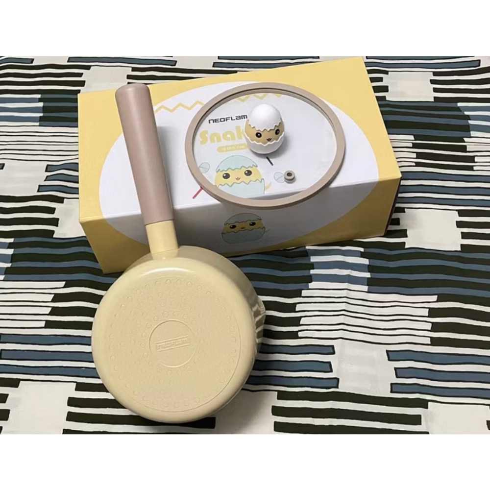 NEOFLAM 小蛇系列鑄造鍋具兩件組-單柄湯鍋+玻璃蓋16公分(IH爐可用鍋/非鐵氟龍不沾塗層)-細節圖3
