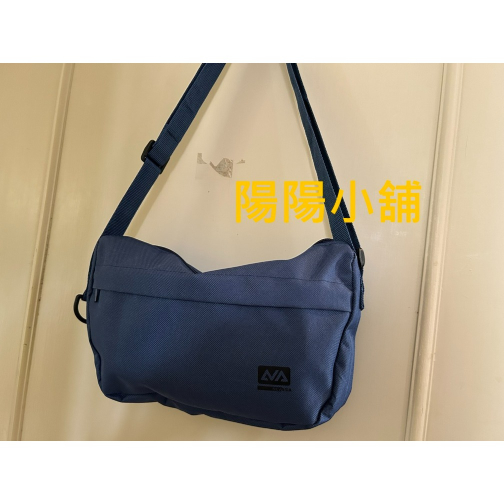 3825.【陽陽小舖】股東會紀念品 新建 NEW ASIA 輕量休閒側背包 27x4.5x18.5公分 袋子 包包 斜背-細節圖3