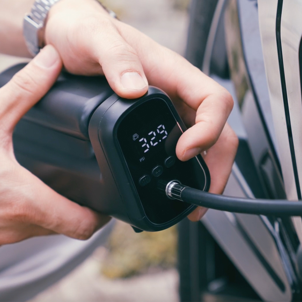 日本 KOKOMO 車用萬應俠 五合一車載充氣吸塵器 打氣機 KO-DV2334-細節圖2