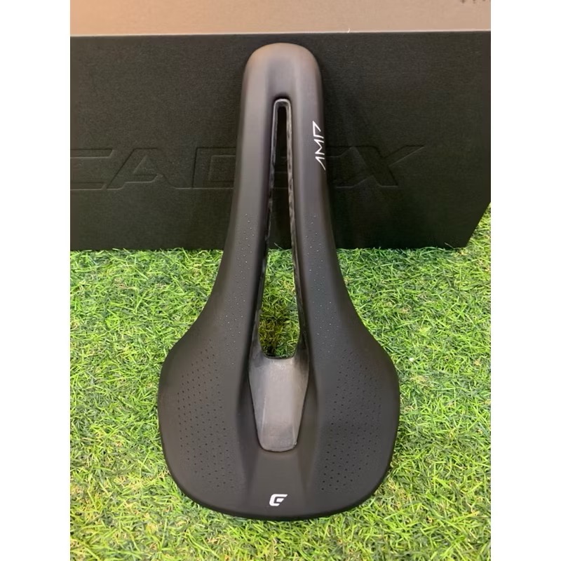 【最愛單車】2025 現貨 公司貨 享保固 GIANT CADEX  AMP 碳纖坐墊-細節圖3