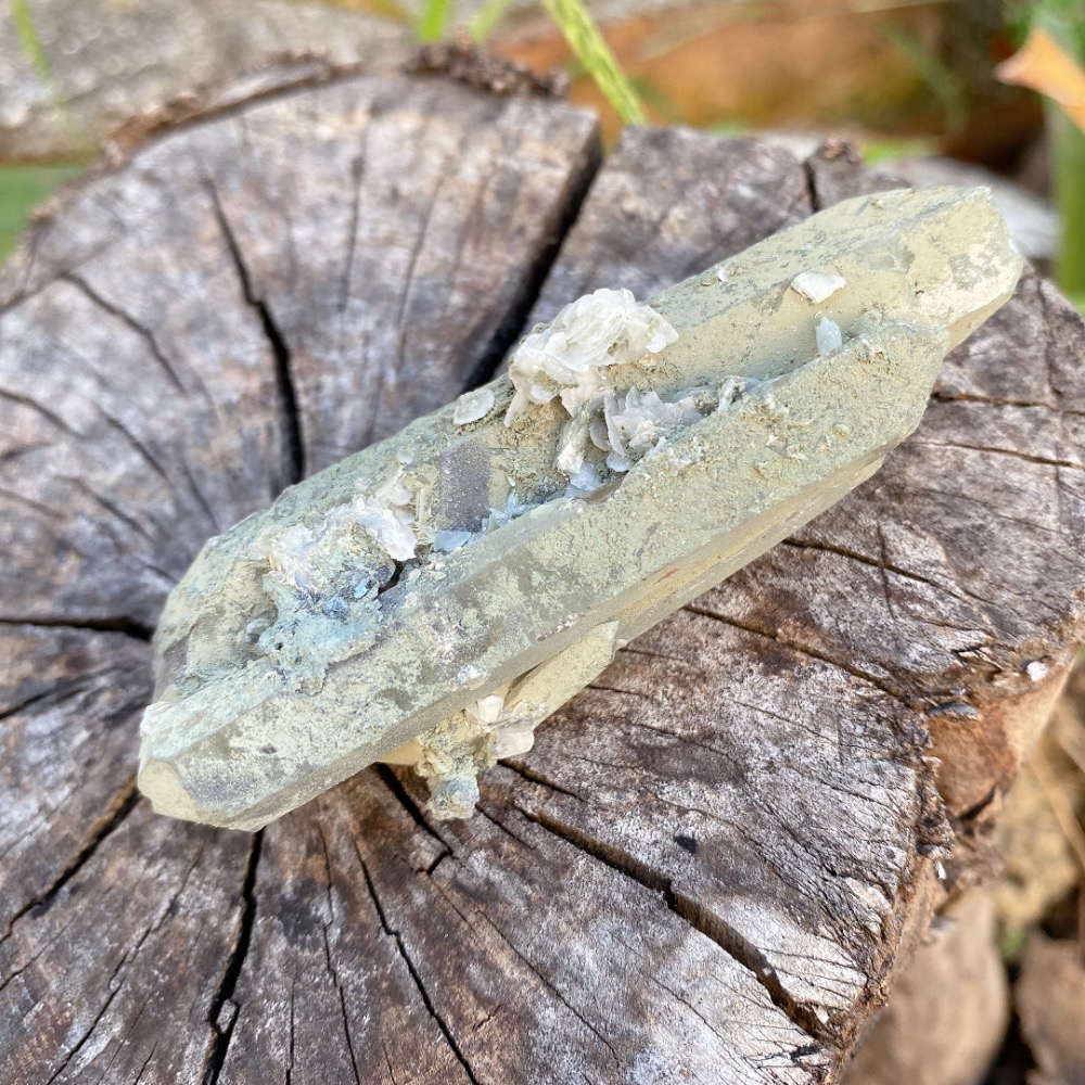 BKL蒙古多生綠水晶·共生綠泥白方解花花-細節圖2