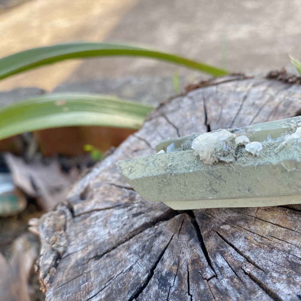 BKL蒙古多生綠水晶·共生綠泥白方解花花-細節圖5