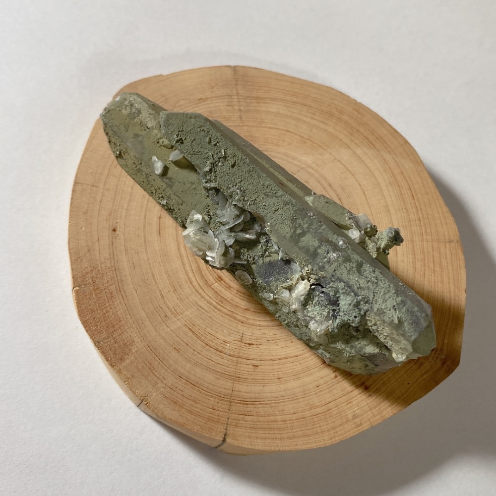 BKL蒙古多生綠水晶·共生綠泥白方解花花-細節圖7