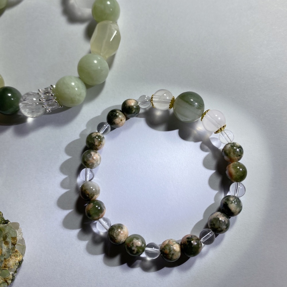 BKL心輪組合福袋：青堤奶蓋岫玉x綠髮共生櫻花瑪瑙x四川花園水晶共生綠簾石-細節圖5