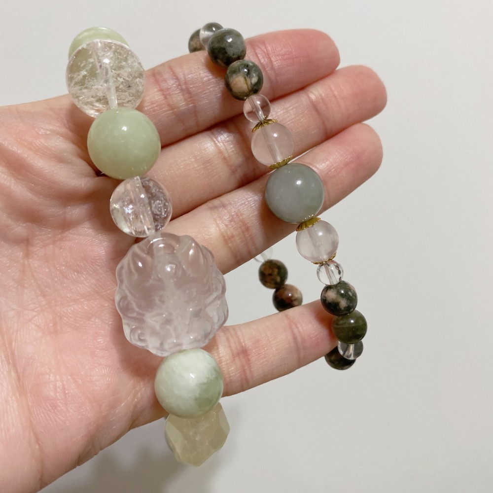 BKL心輪組合福袋：青堤奶蓋岫玉x綠髮共生櫻花瑪瑙x四川花園水晶共生綠簾石-細節圖8