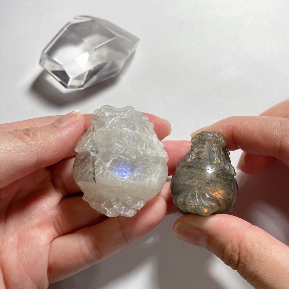 BKL藍月光石x拉長石貔貅雕刻-細節圖5