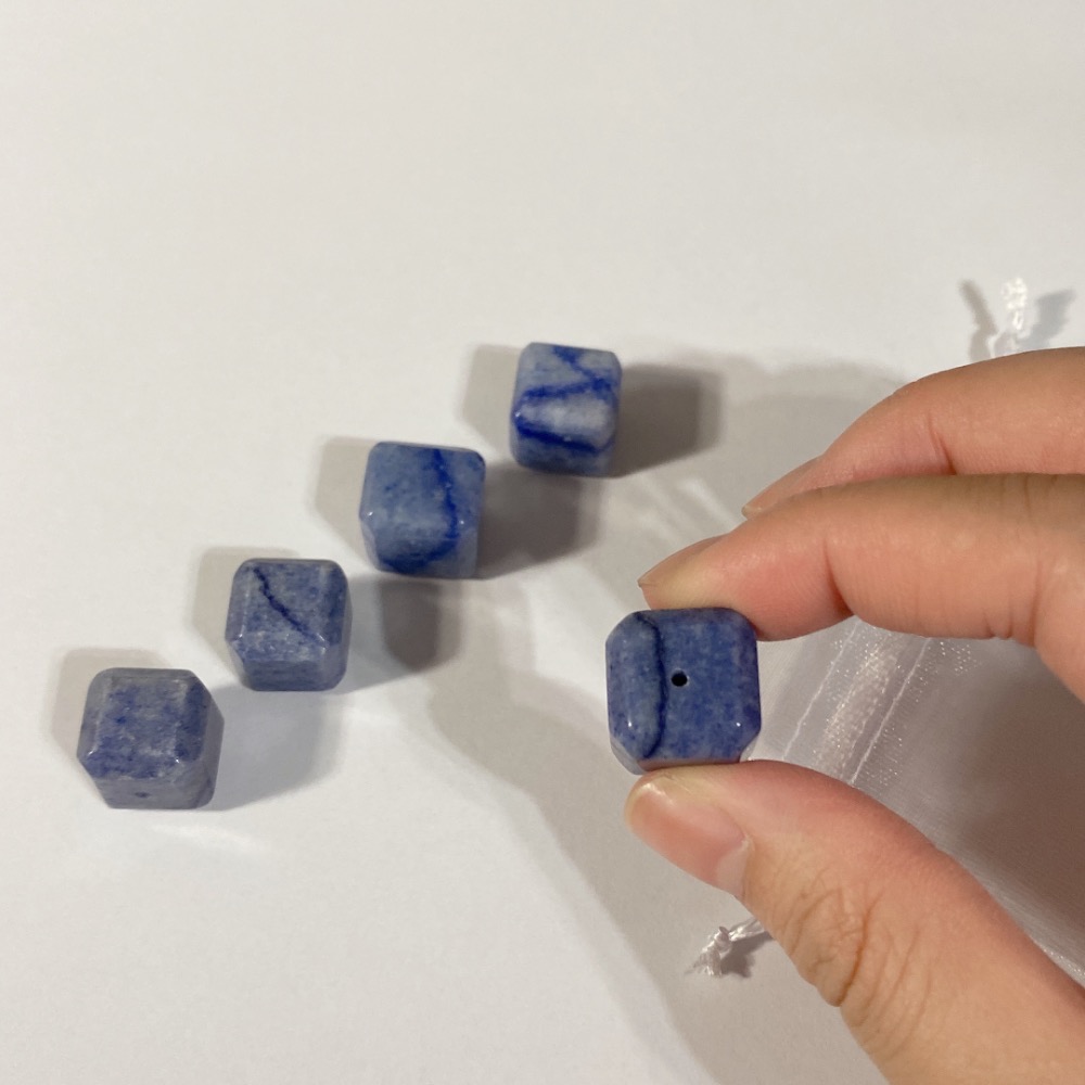 BKL藍線石 (藍東陵玉) 方塊｜直通孔-細節圖3