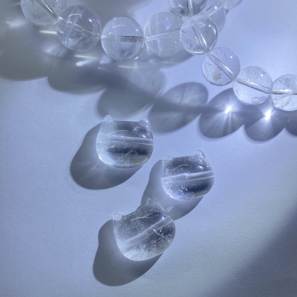 BKL天然白水晶貓咪雕刻｜橫通孔-細節圖3