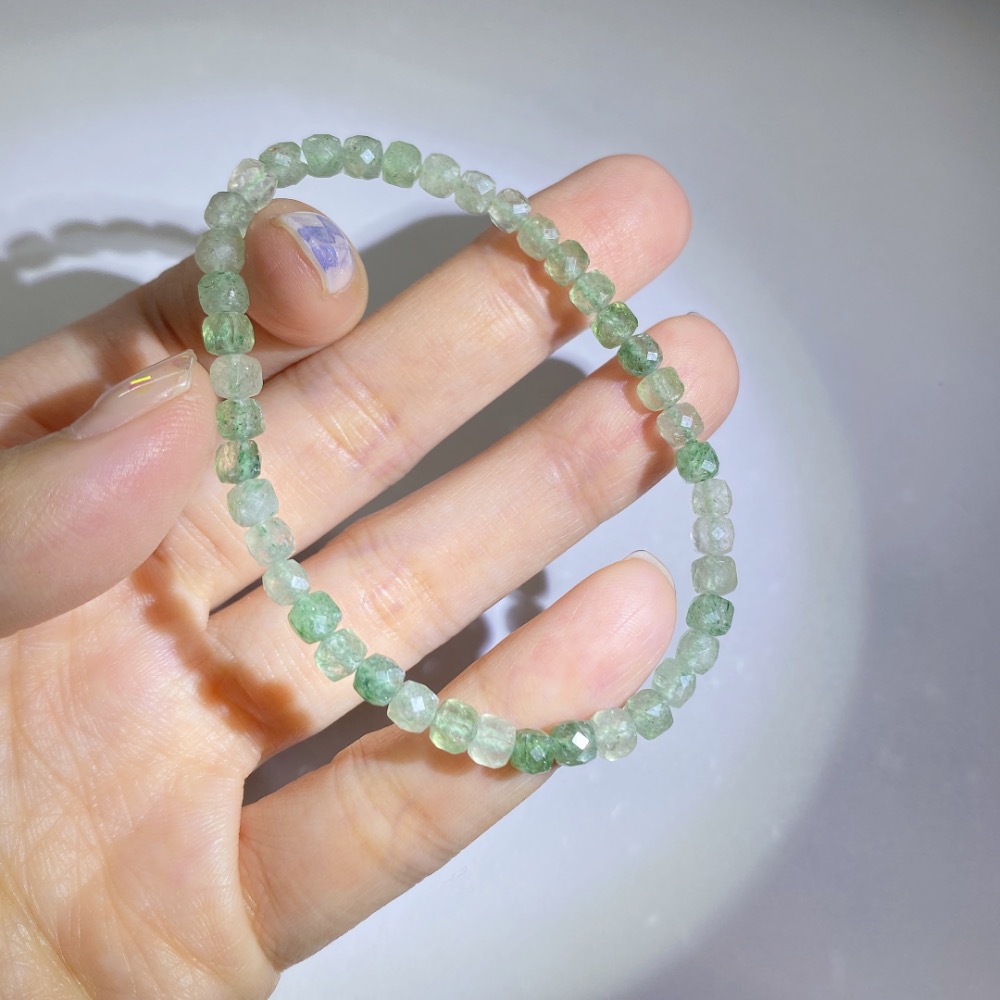 BKL漸變綠草莓晶鑽切刻面方糖-細節圖3