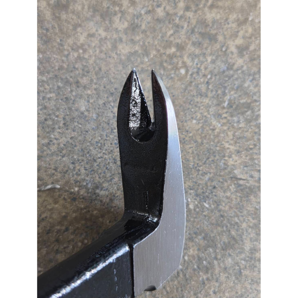 (巧雲家) 巧匠 雙尾割釘拔 250~300mm 仕人釘拔 丁把 釘耙 拔釘器 釘型 雙尾割 一體成型-細節圖7