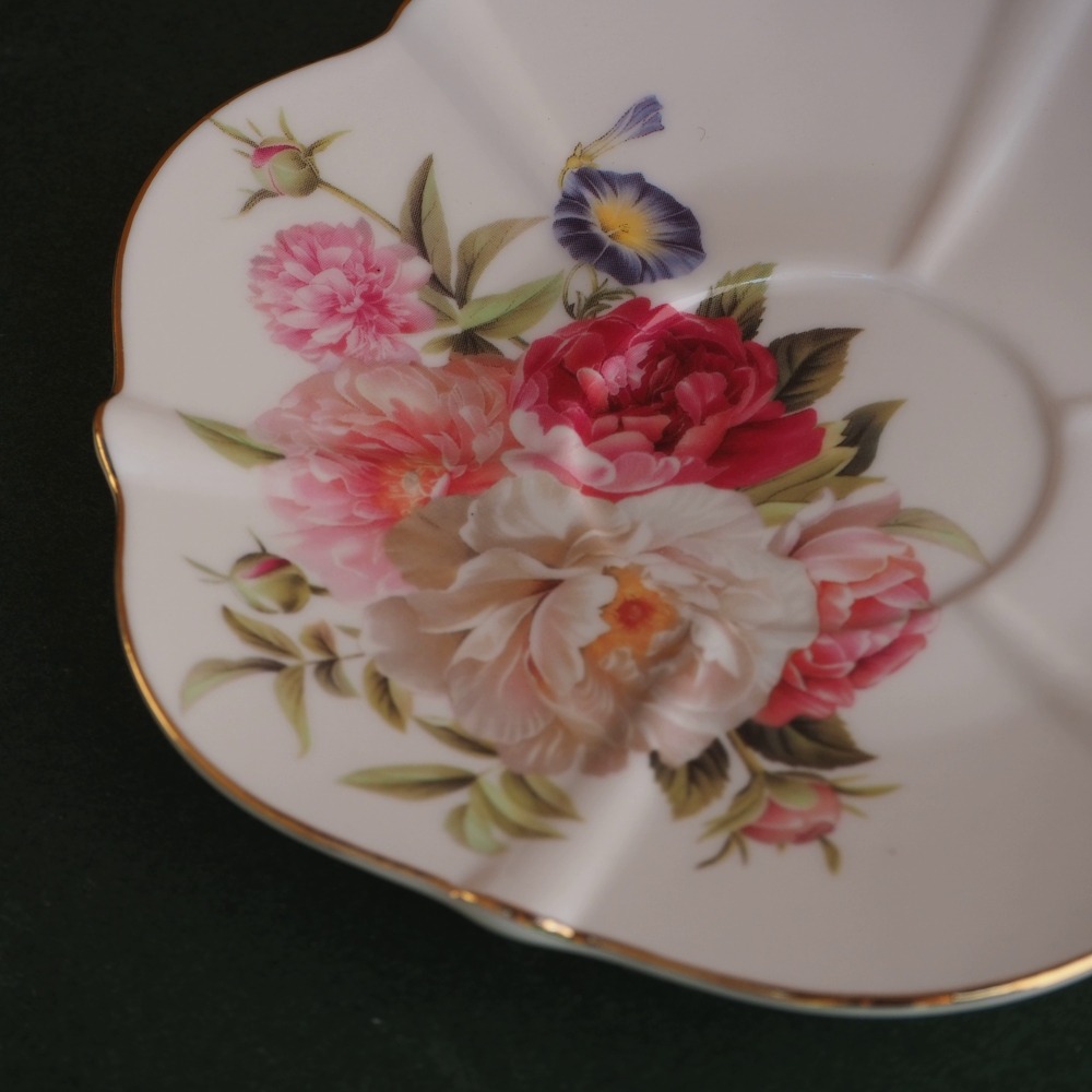 現貨📍香頌花語 咖啡杯組 六杯六盤組 禮盒組 6杯盤組 骨瓷杯 花茶杯 奶茶杯骨瓷 拉花手沖 杯架 下午茶 甜點 餐廳-細節圖4