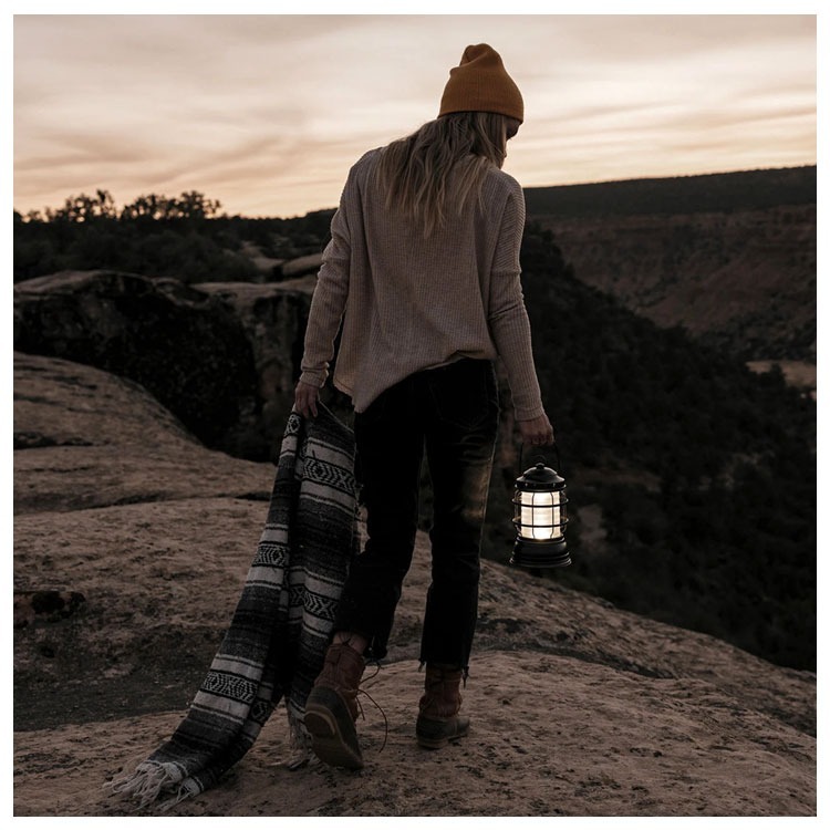 美國Barebones 手提營燈 Forest LIV-261 黑銅色 220流明 露營燈 OUTDOOR NICE-細節圖5