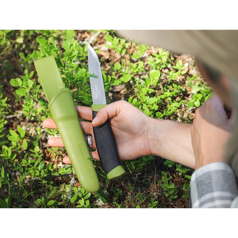 瑞典Morakniv Companion 多功能不鏽鋼直刀 軍綠 露營刀 登山刀 OUTDOOR NICE-細節圖5