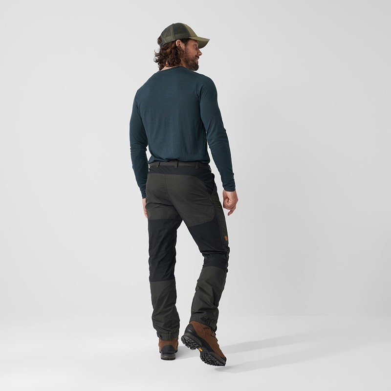 瑞典 FJALLRAVEN Abisko Lite 拼接彈性長褲 82890R 深灰 輕量耐磨 OUTDOOR NICE-細節圖4