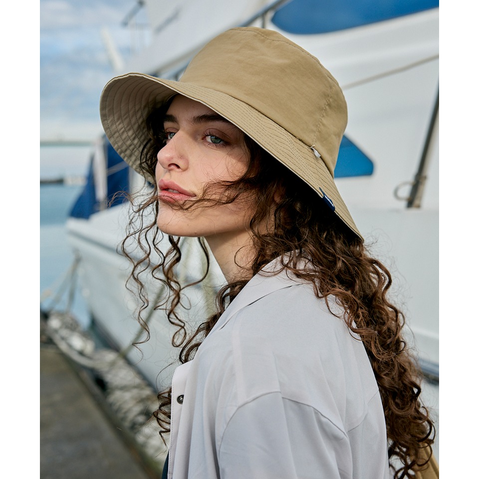 荒野WILDLAND 女款彈性極輕量抗UV長袖襯衫 0B21205 冰山灰 排汗襯衫 防曬襯衫 OUTDOOR NICE-細節圖5