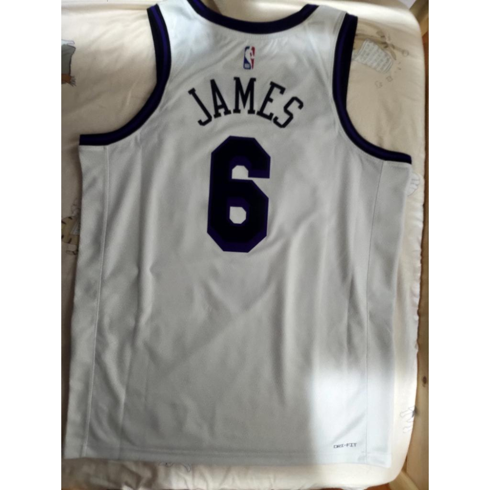 NBA球衣 2023賽季湖人隊城市版白色 LeBron James 6號 NIKE SW 48L全新含吊牌-細節圖4